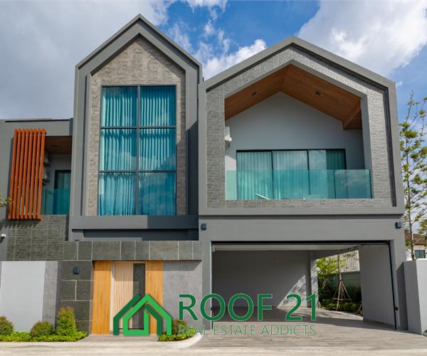 Two-Story Home near Na Kluea Beach, Provides ample space for comfortable living. / OP-0139L