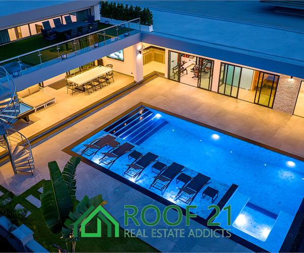 Luxurious Living Smart Home Modern 6 Bedrooms  Villa In Pattaya For Sale
