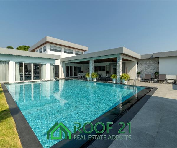 Rare item Luxurious Living Hillside Modern Villa 6 Bedrooms Prime Location in Pattaya