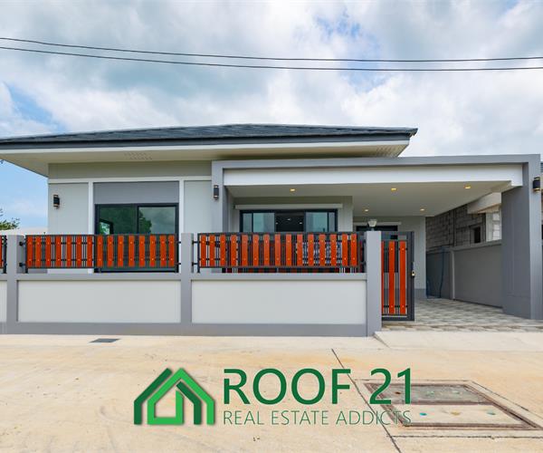 SALE Single house 3 bedrooms 2 bathrooms, size 100 sqm., only 5 minutes from Bang Saray Beach, at special price of 3.4 million. / S-0778K