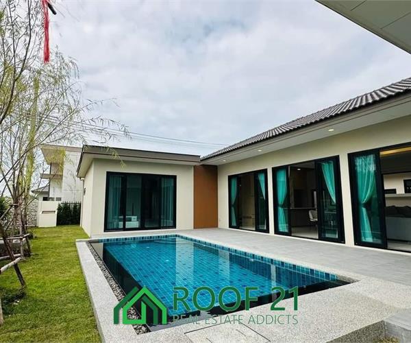 House priced under 11 million 4 bedrooms and swimming pool with fully furnished. at Huaiyai